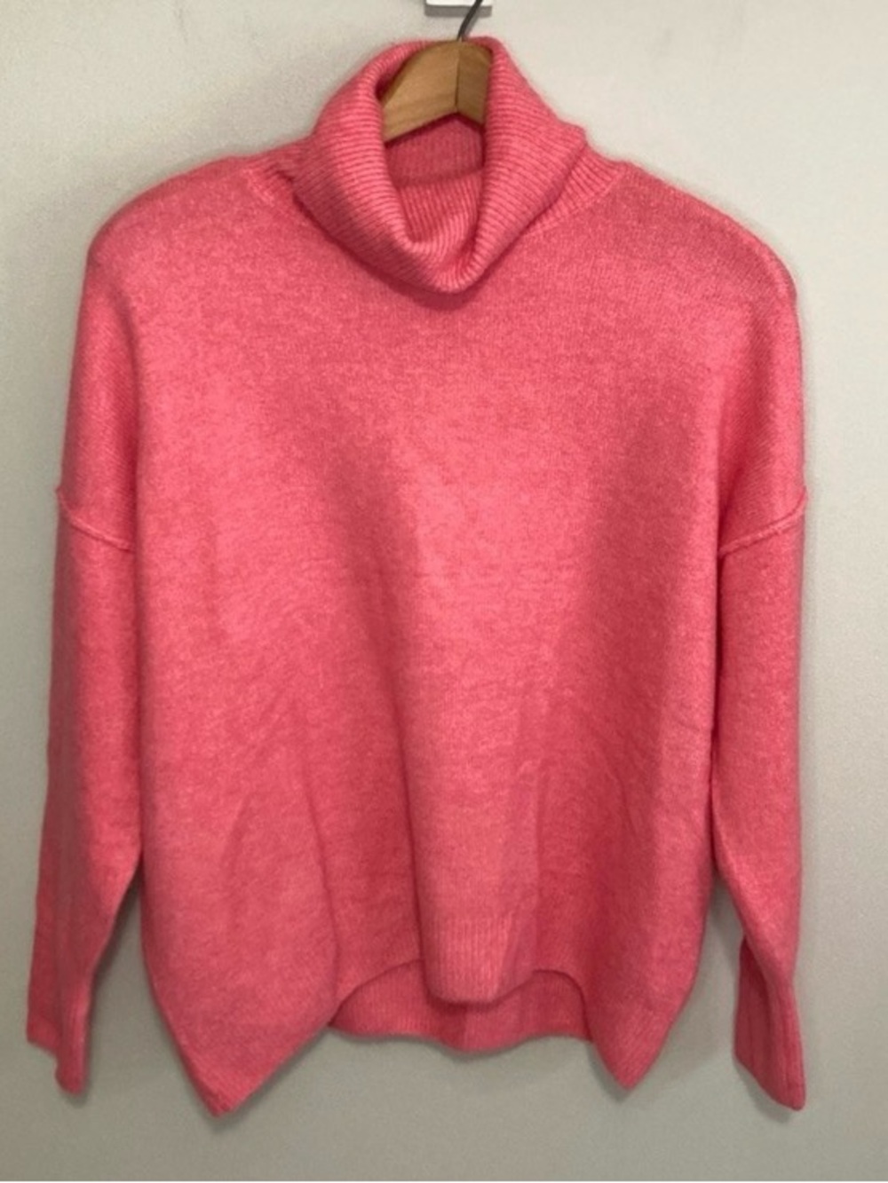 Vince Camuto Coral Pink Turtleneck Sweater, Women’s Size Small Super Soft - Picture 4 of 10